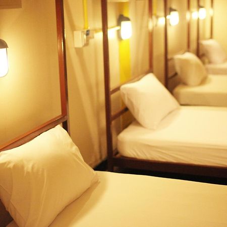 Fun-D Hostel Чианг Рай Екстериор снимка