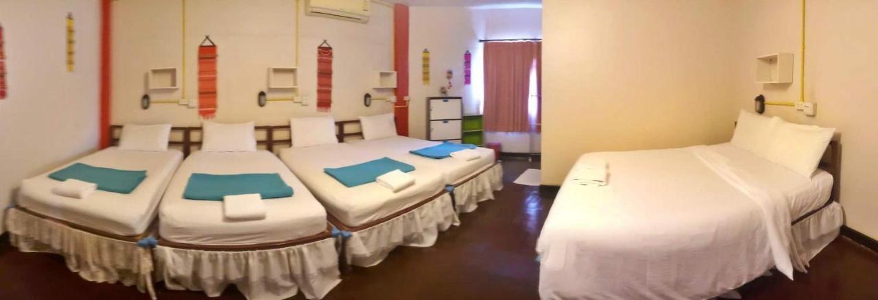 Fun-D Hostel Чианг Рай Екстериор снимка