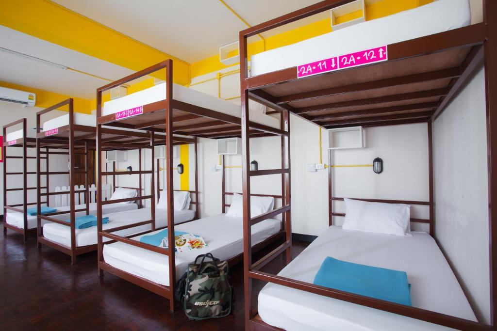 Fun-D Hostel Чианг Рай Стая снимка